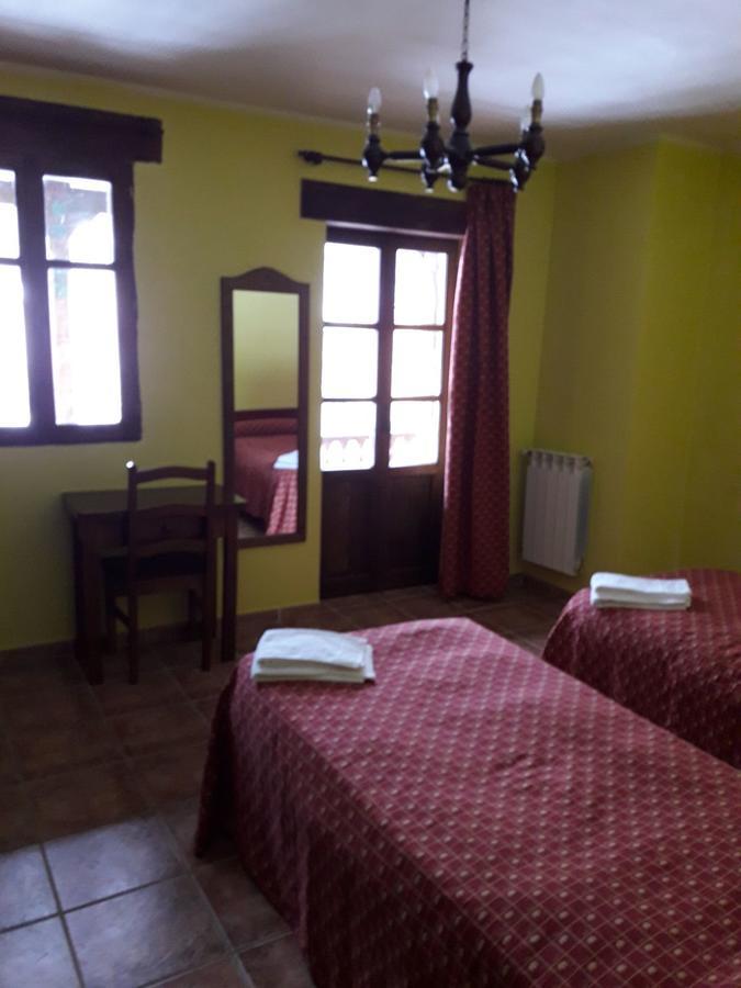 La Casa Vieja en Valdeón Soto De Valdeon Exterior foto